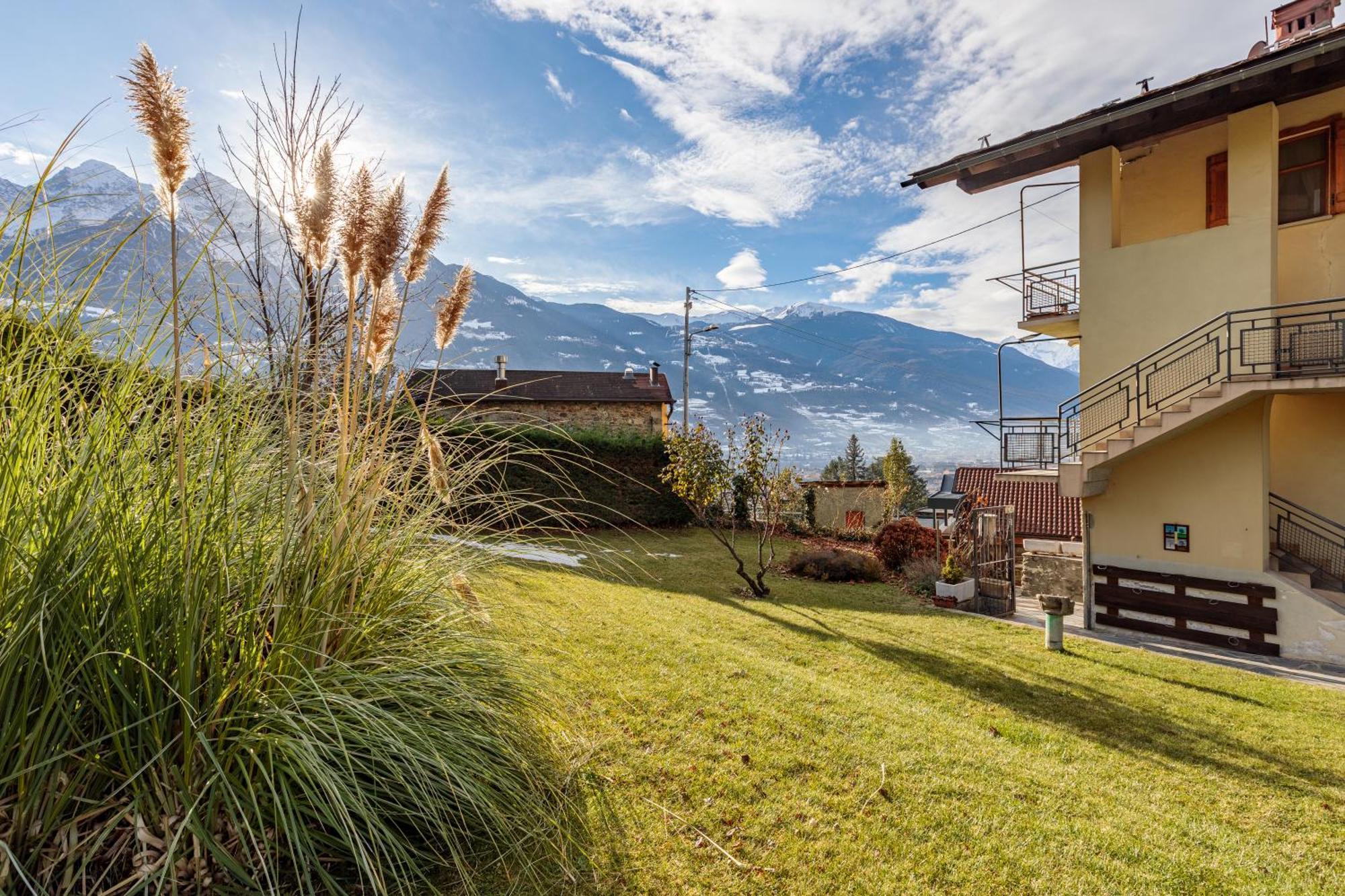 Lo Mitcho De Pouisse Apartment Aosta Exterior photo